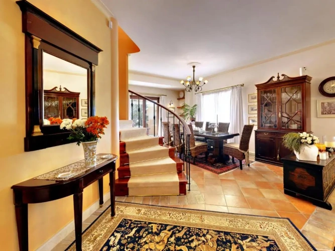 Deluxe Villa