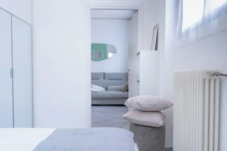 Tosi lovely Flat
