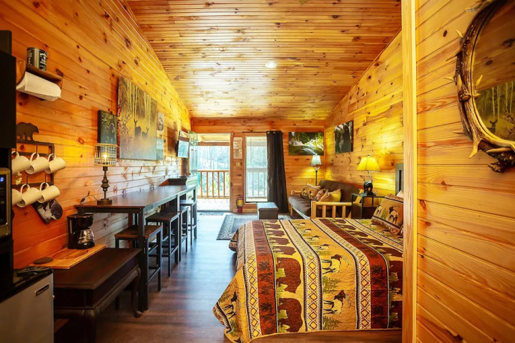 Bigfoot Lodge Room Three