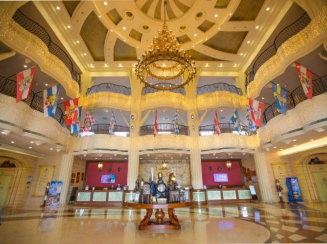 Knight's Hotel Europark Resort