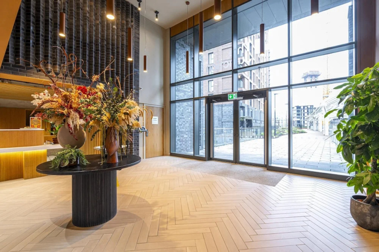 Designer Waterside Flat