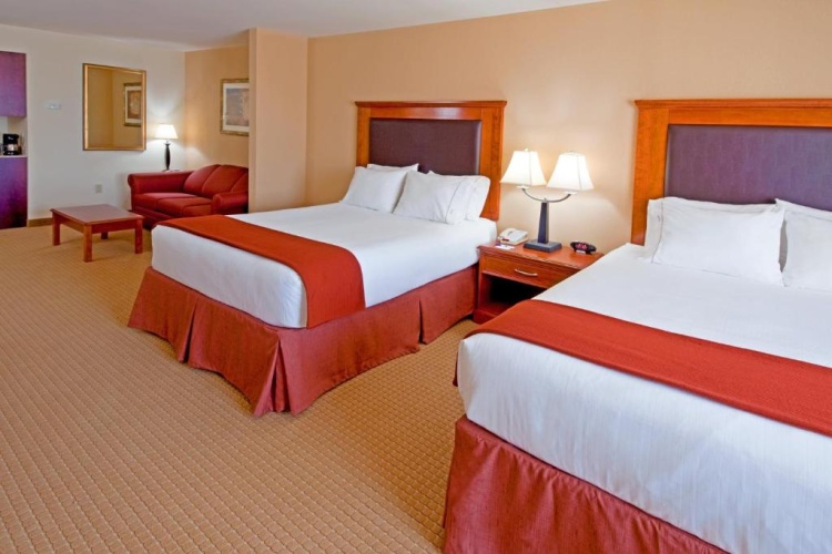 Quadruple Suite