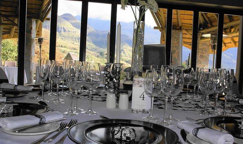 Champagne Castle HotelOver view