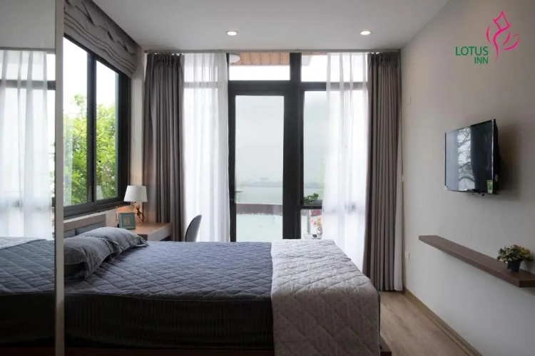 Apartment with balcony