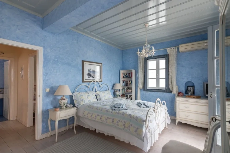 6 Bedrooms Villa with sea view
