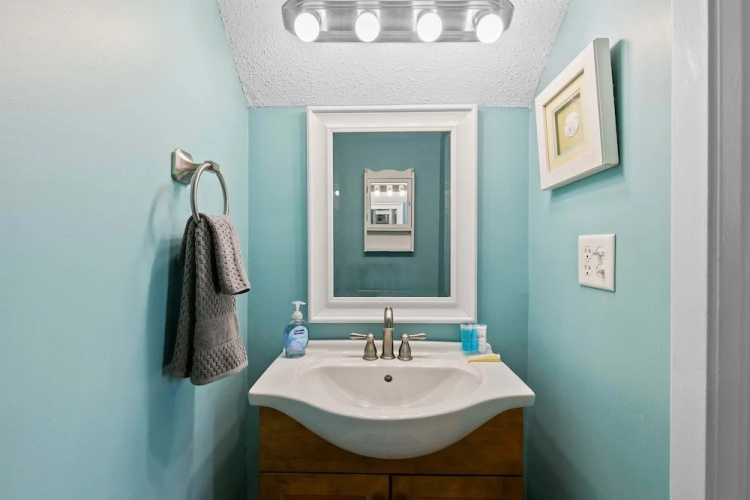Spacious 2BR Condo With Pool Steps From the Beach