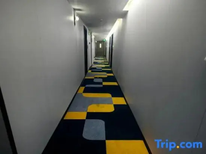 Xingji Huangting  Hotel