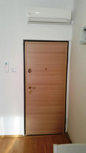 Split Center Room Helena