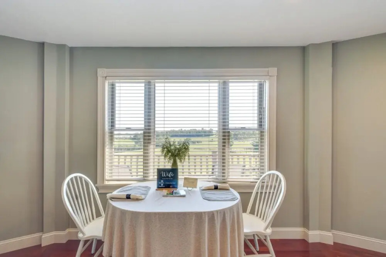 'holmes With a View' Studio: Millersburg Retreat!
