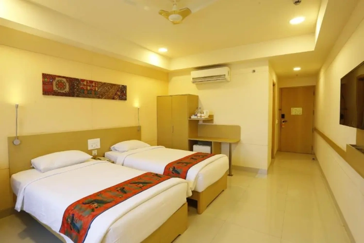 Standard Twin room