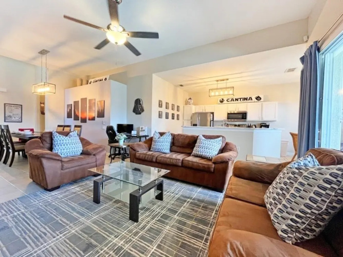 Callaghan Cantina 5 Bedroom Home by RedAwning