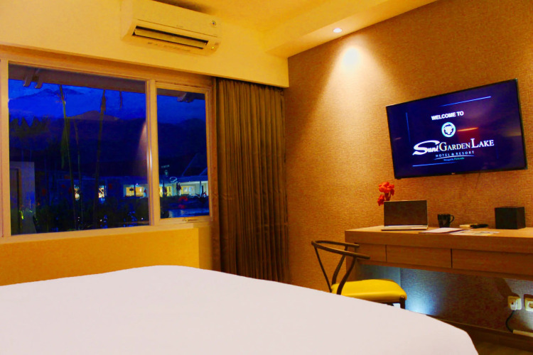 Suni Garden Lake Hotel and Resort Managed by ParksideOver view