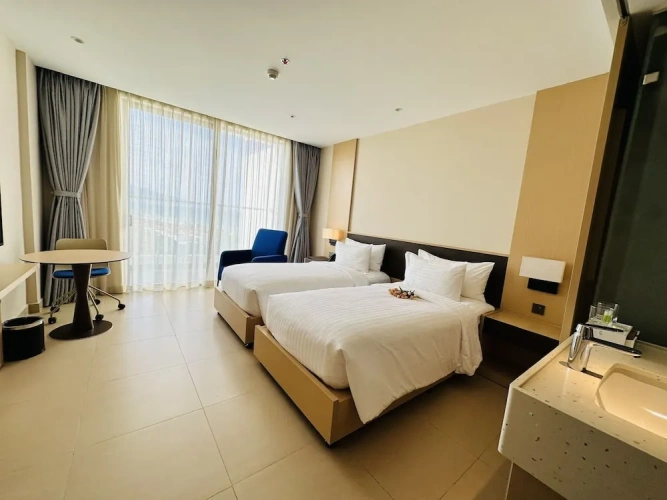 Premier Twin room beachfront