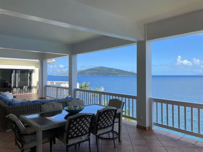 The Breeze USVI