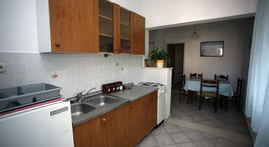 Apartments Jakšić