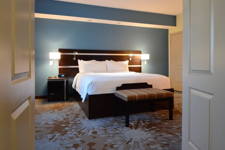 1 Bedroom Suite