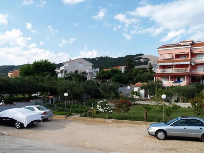 1 Bedroom Apartment with sea view
