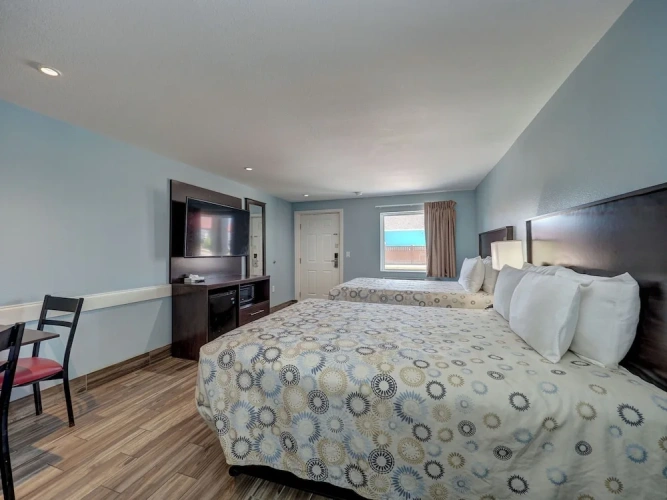 Standard Double Suite