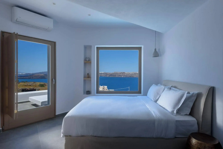 Earino Suites & Villas