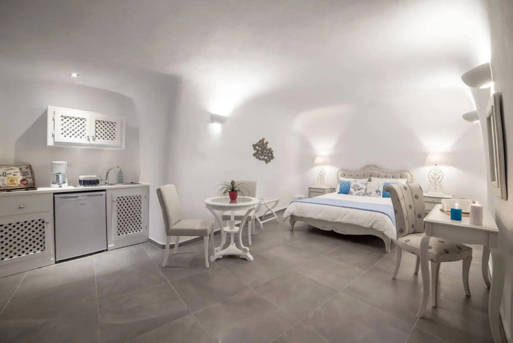Aris Caves Hotel