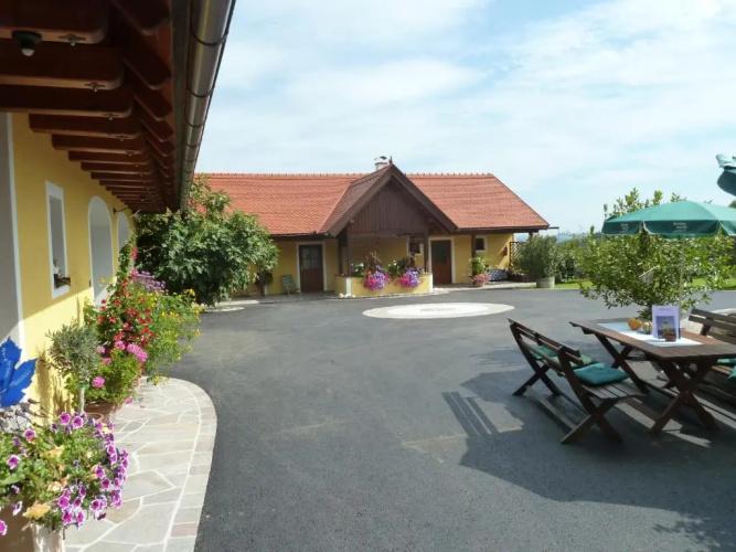 Weingut- Gästezimmer Marko