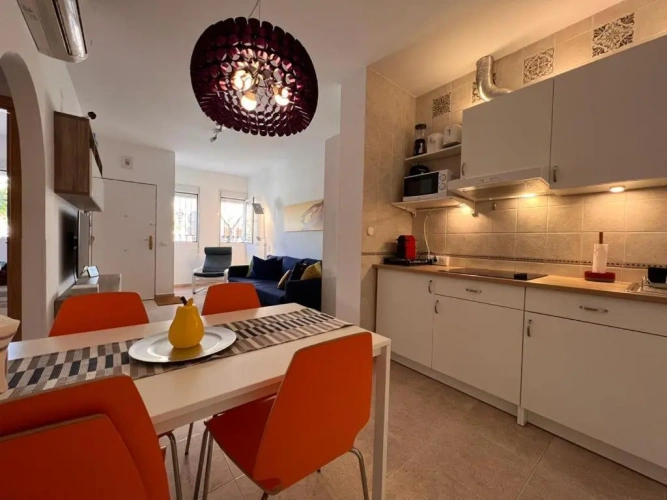 2 Bedrooms Apartment
