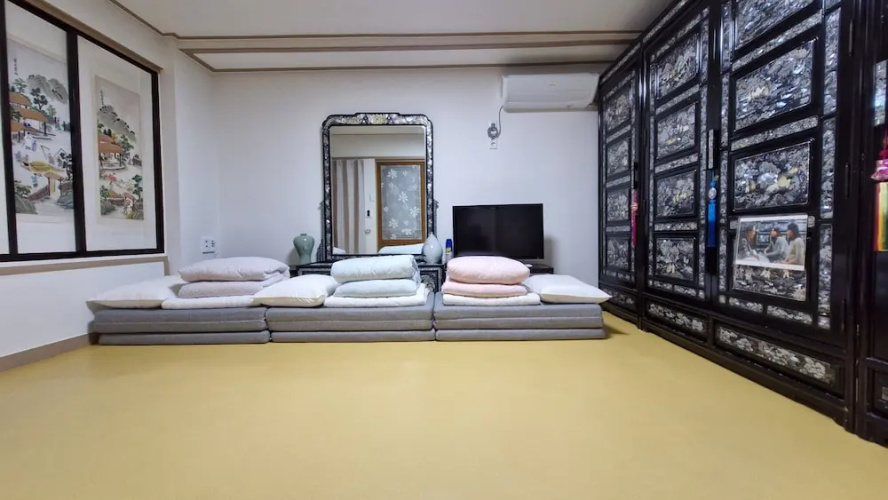 Leedo Hanok