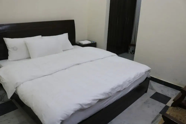 AK Guest House