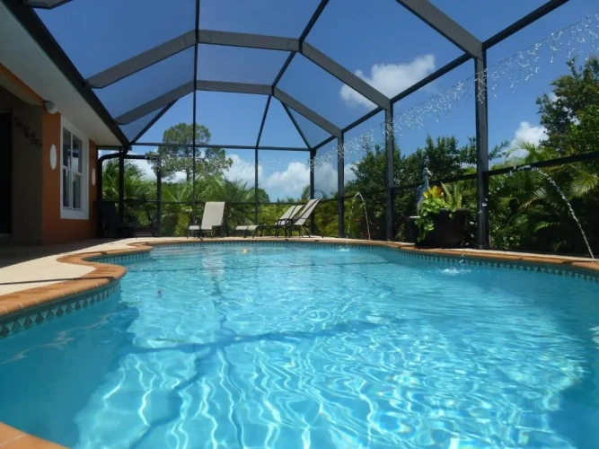 4 Bedrooms Cottage