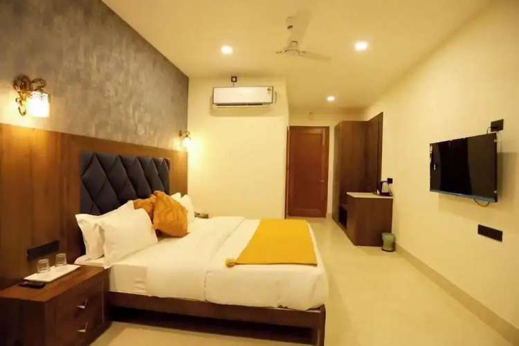 Hotel Dhingra Inn