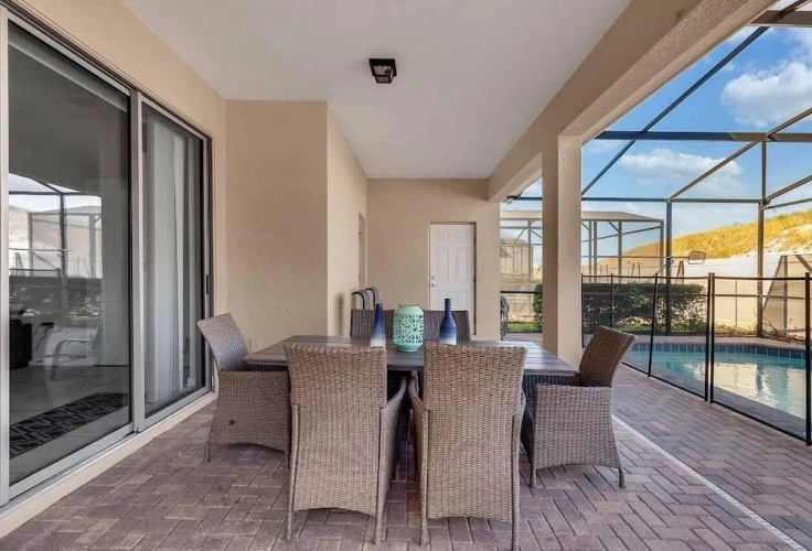 Luxurious Vacation Home With Private Pool!!!
