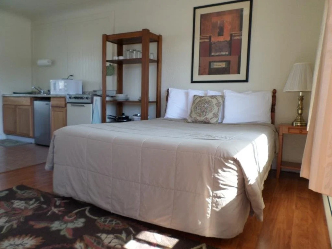 Fir Grove Motel