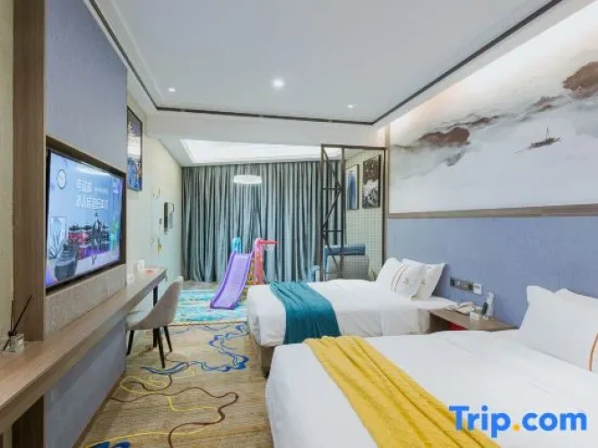 Standard Family room