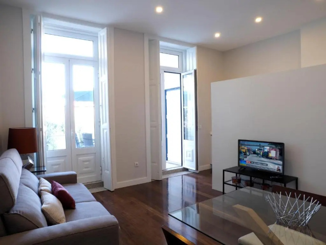 Cool Terrace Apartment