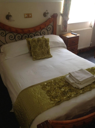 Glan Yr Afon Inn