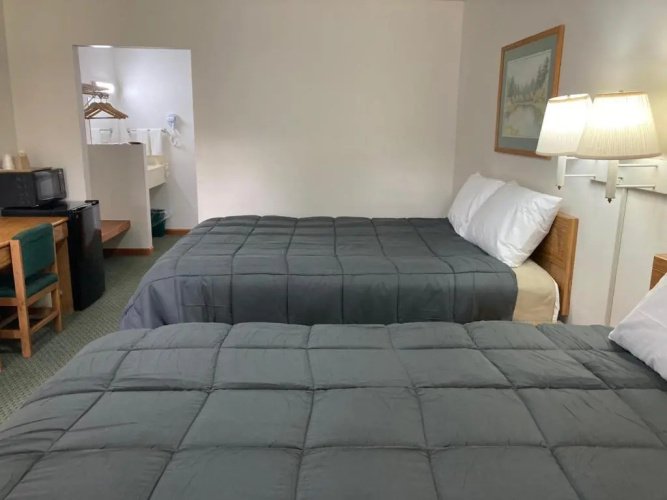 Pine Valley Motel