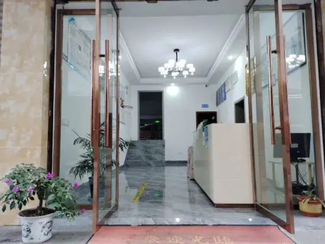 Zhichun Hotel, Jixian