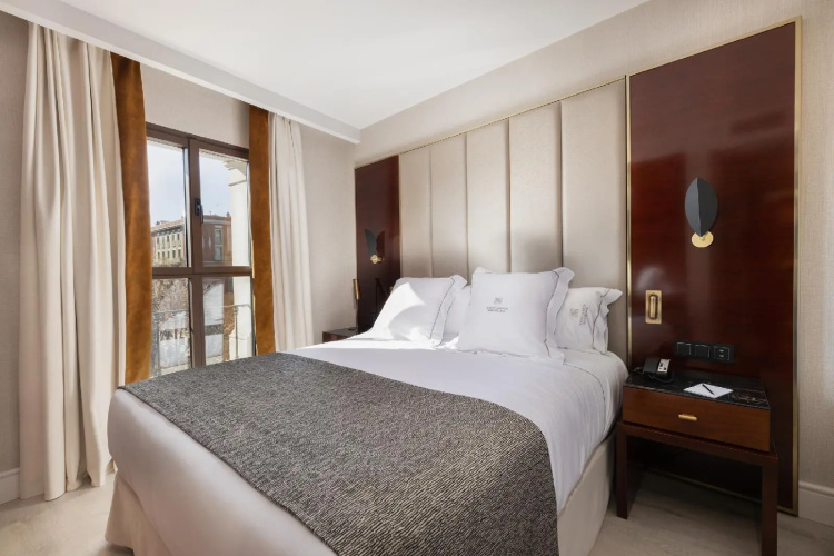 Suites Center Barcelona photo 10