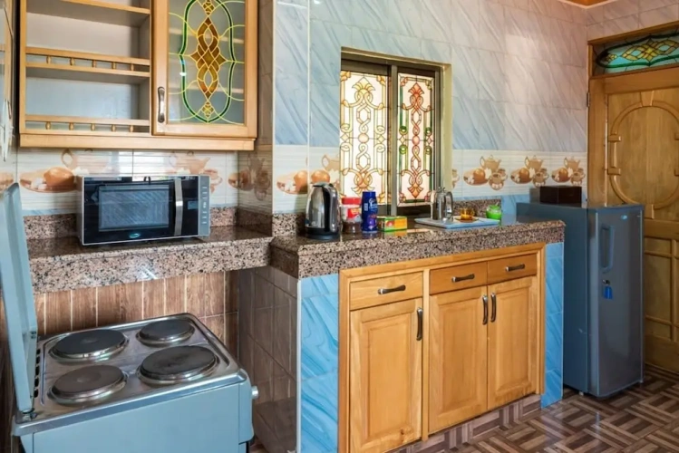 2 Bedrooms Apartment with balcony and with garden view