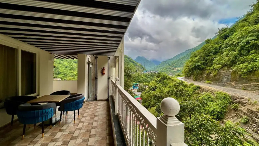 Refined Retreat Dehradun
