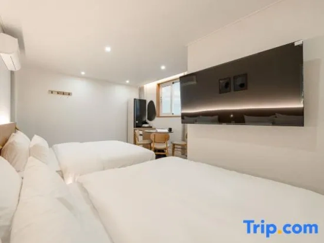 Standard Twin Family room