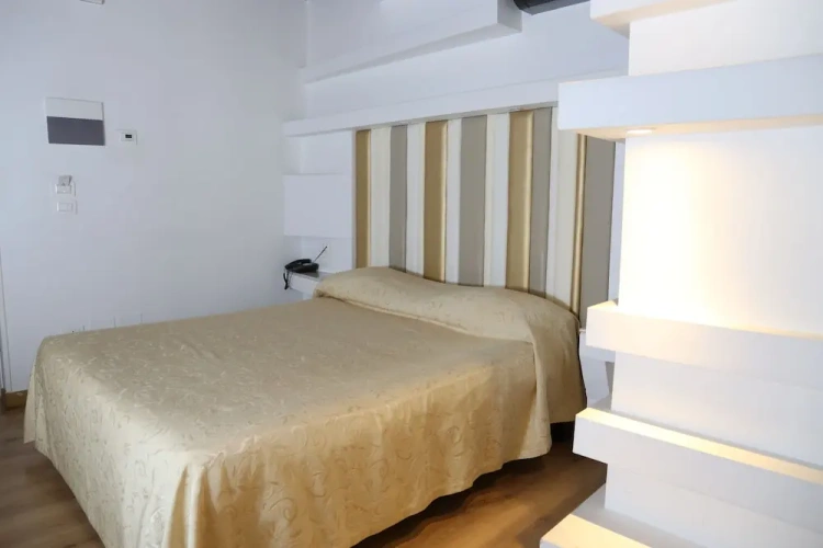 Deluxe Double room with view
