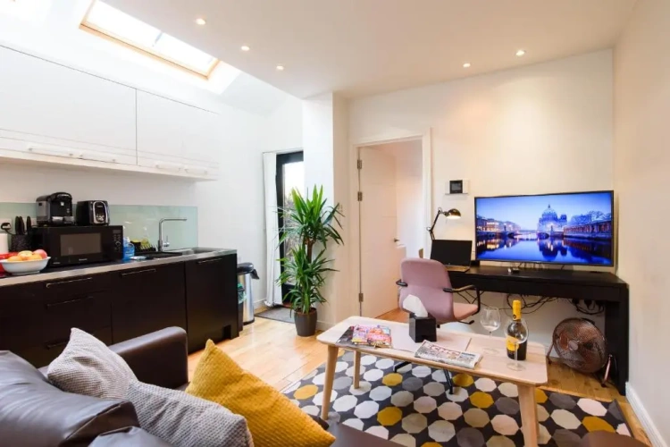 2 Bedrooms Double Apartment