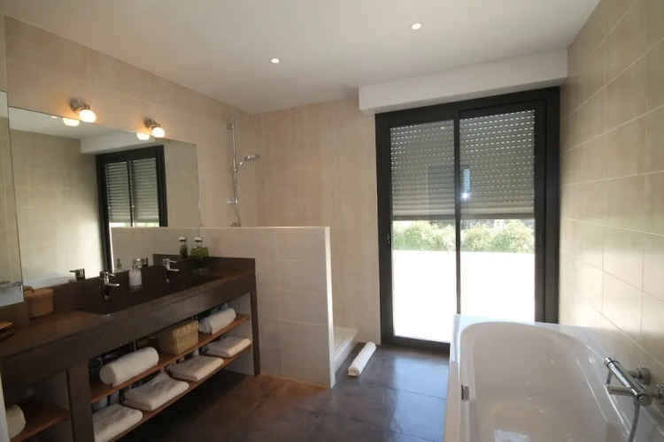 Villa Senequieres