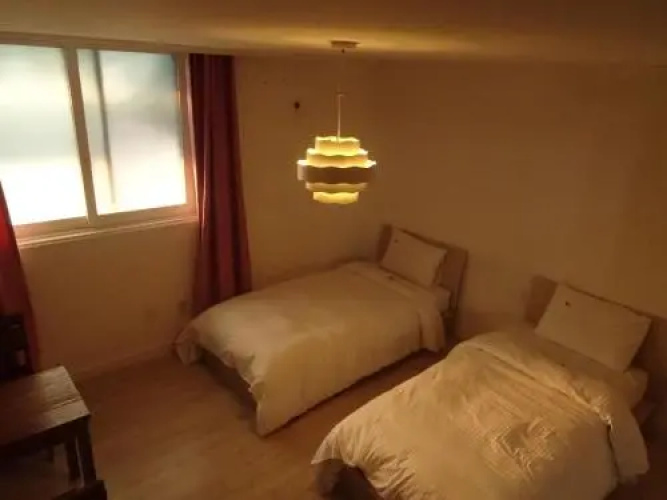 8MOTEL