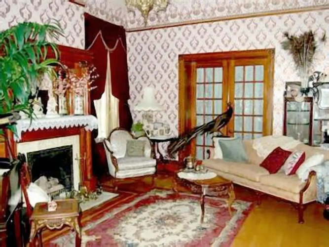 Schuster Mansion Bed & BreakfastOver view