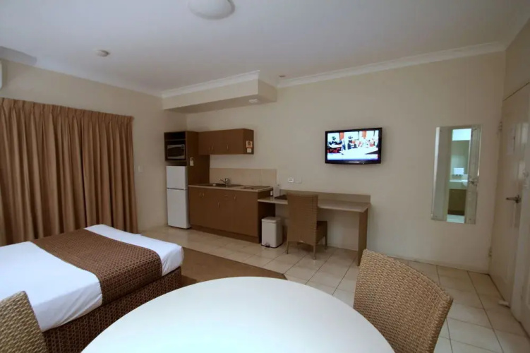 Comfort Inn Midlander Emerald