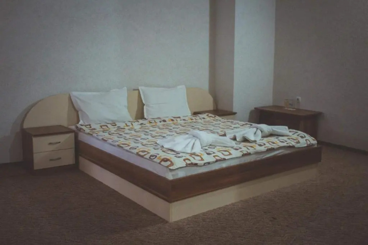 Edi Hotel