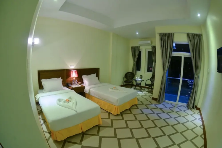 Superior Twin room with garden view