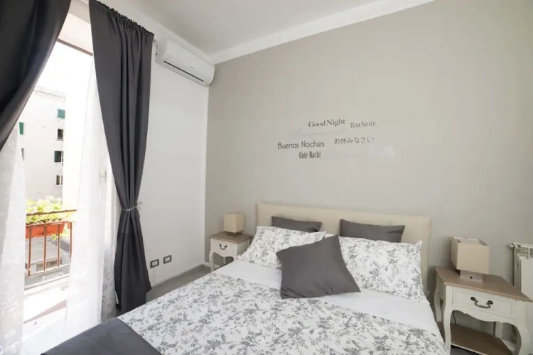 Standard Double room with balcony and with courtyard view
